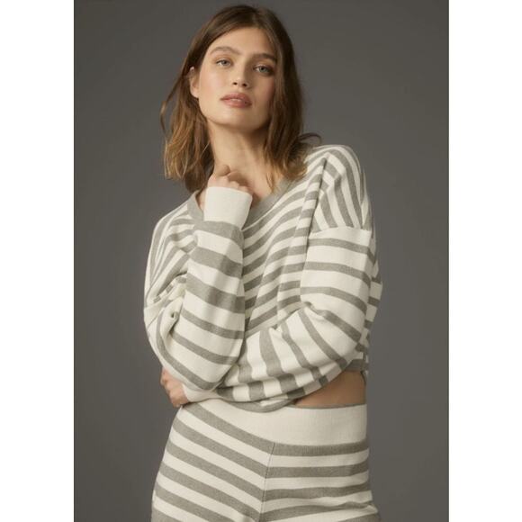 XL Anthropologie Daily Practice Grey White Striped Cropped Pullover Sweater Cozy - Picture 1 of 7